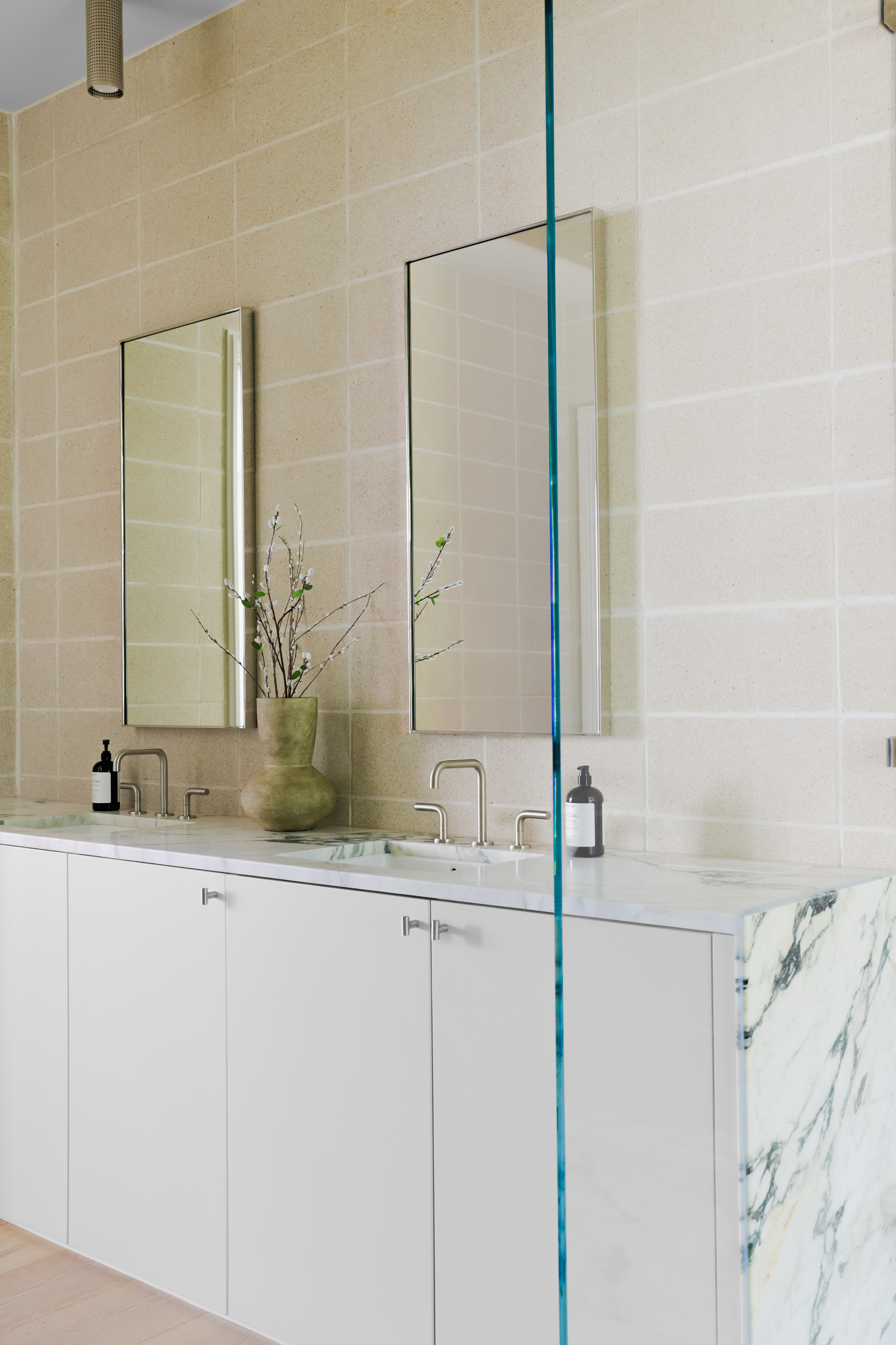 5205 Scenic View Drive 