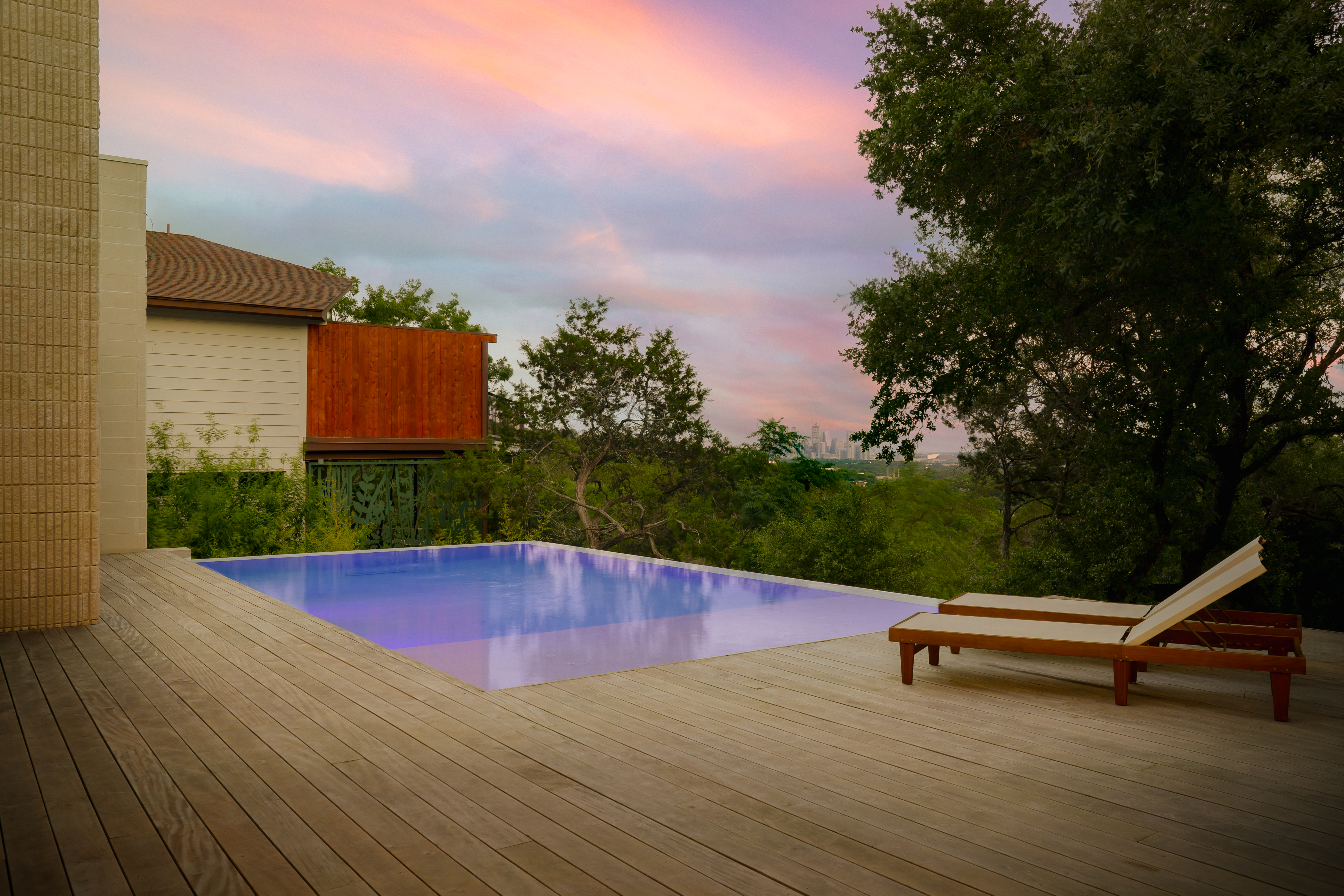 5205 Scenic View Drive 