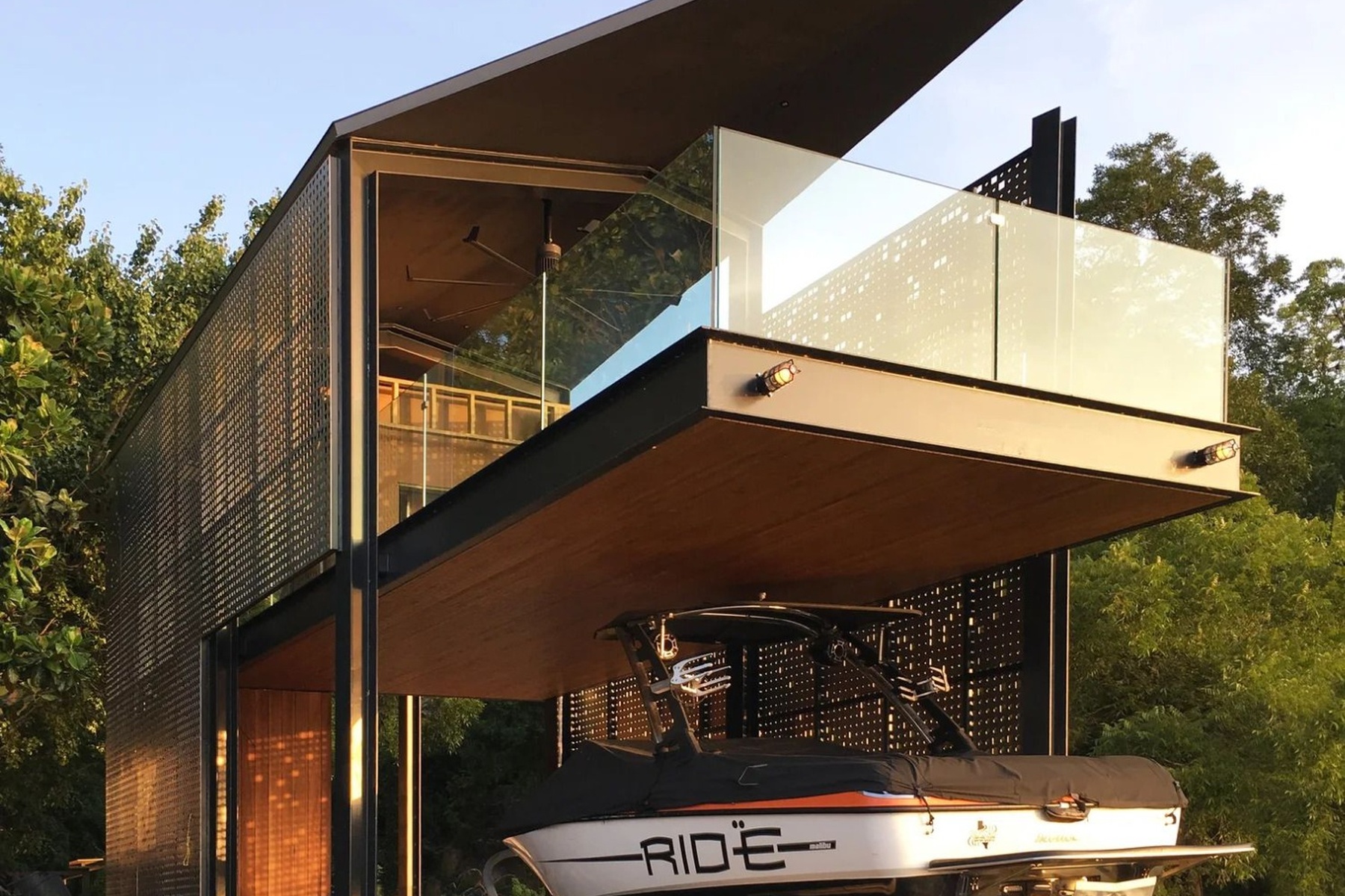 The Shoreline of Lake Austin | City Views, Waterfront, Luxury Plans