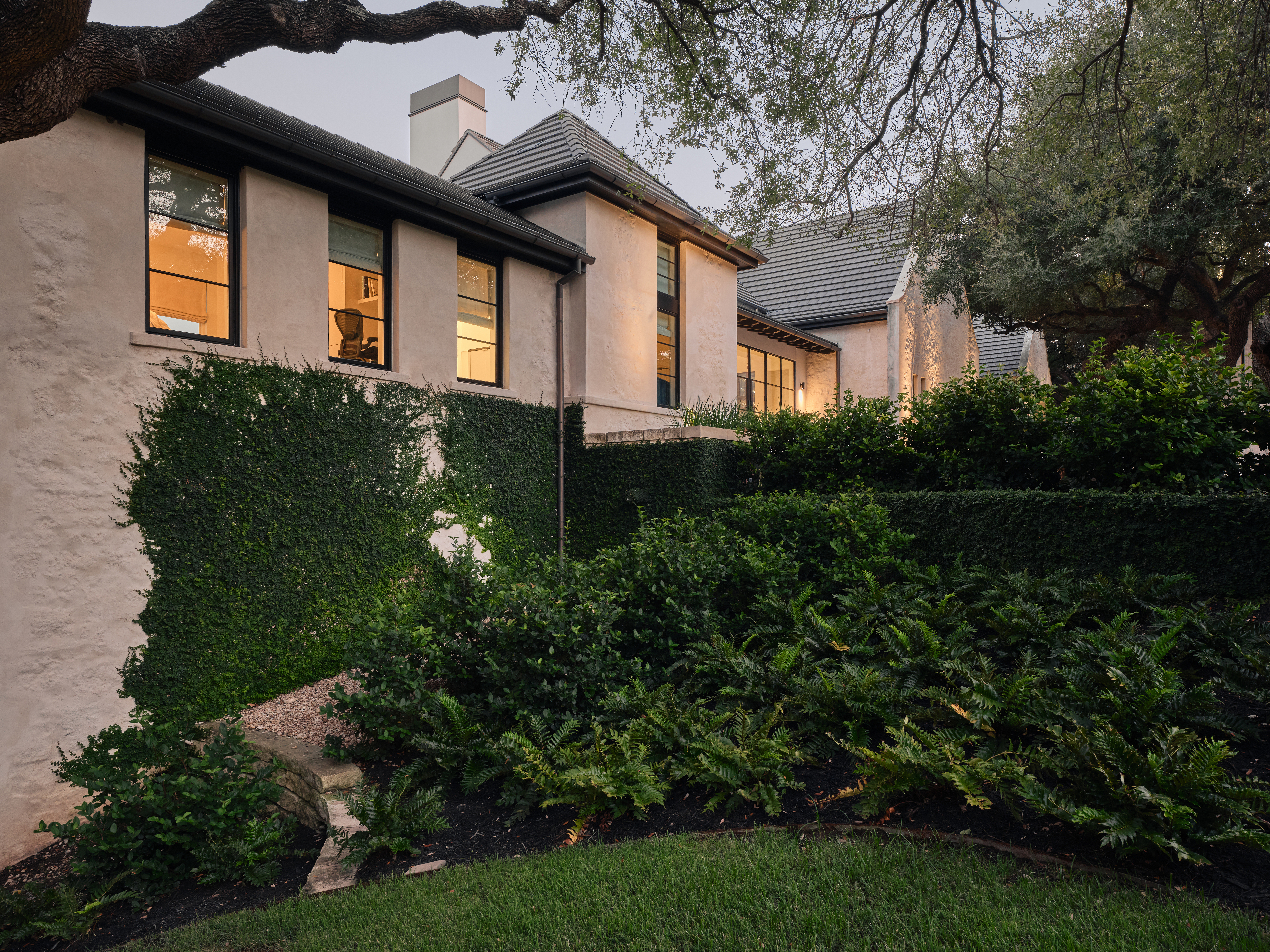 3208 Stratford Hills Lane 