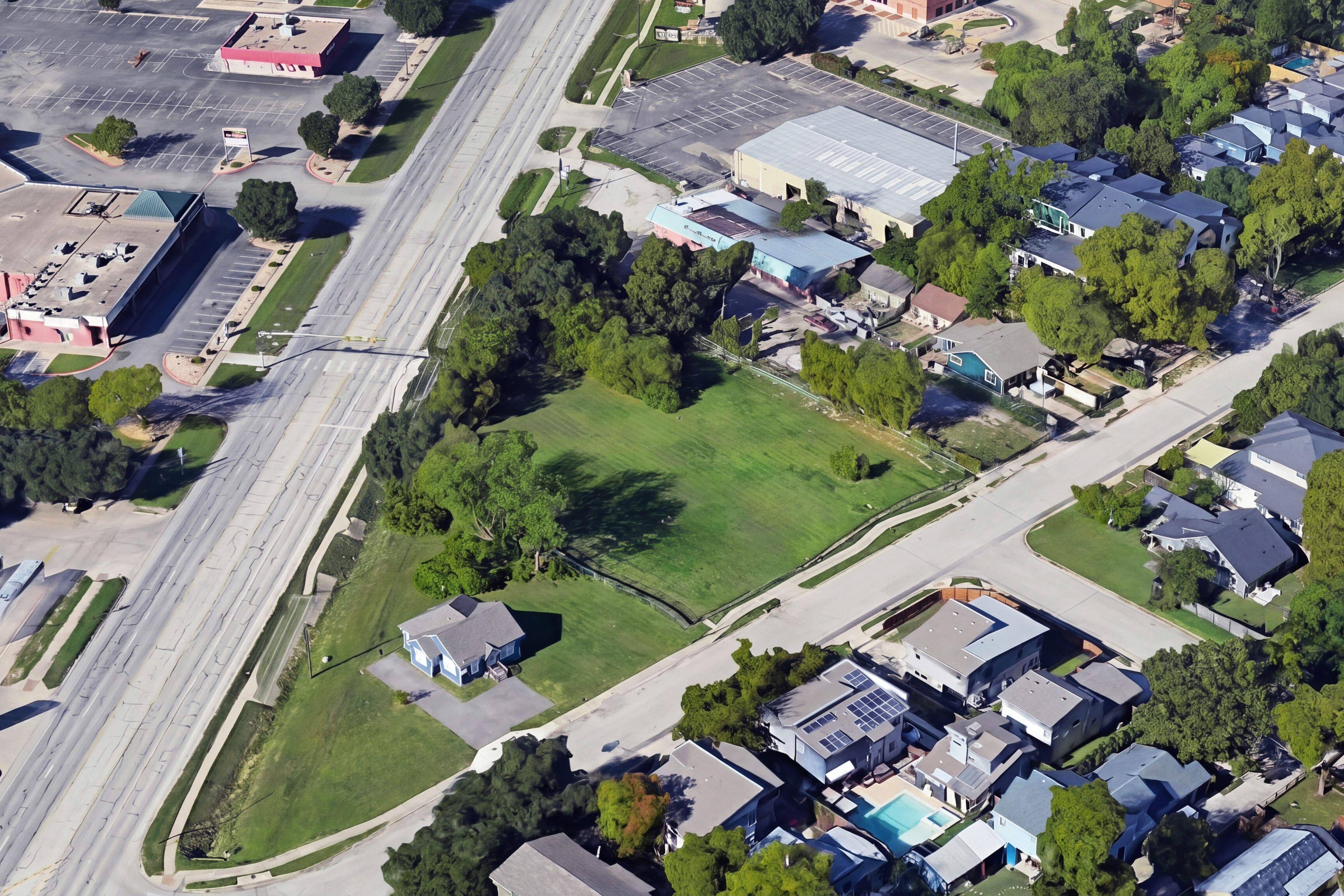 1138 1/4 Gunter Street + 1140 Gunter Street 