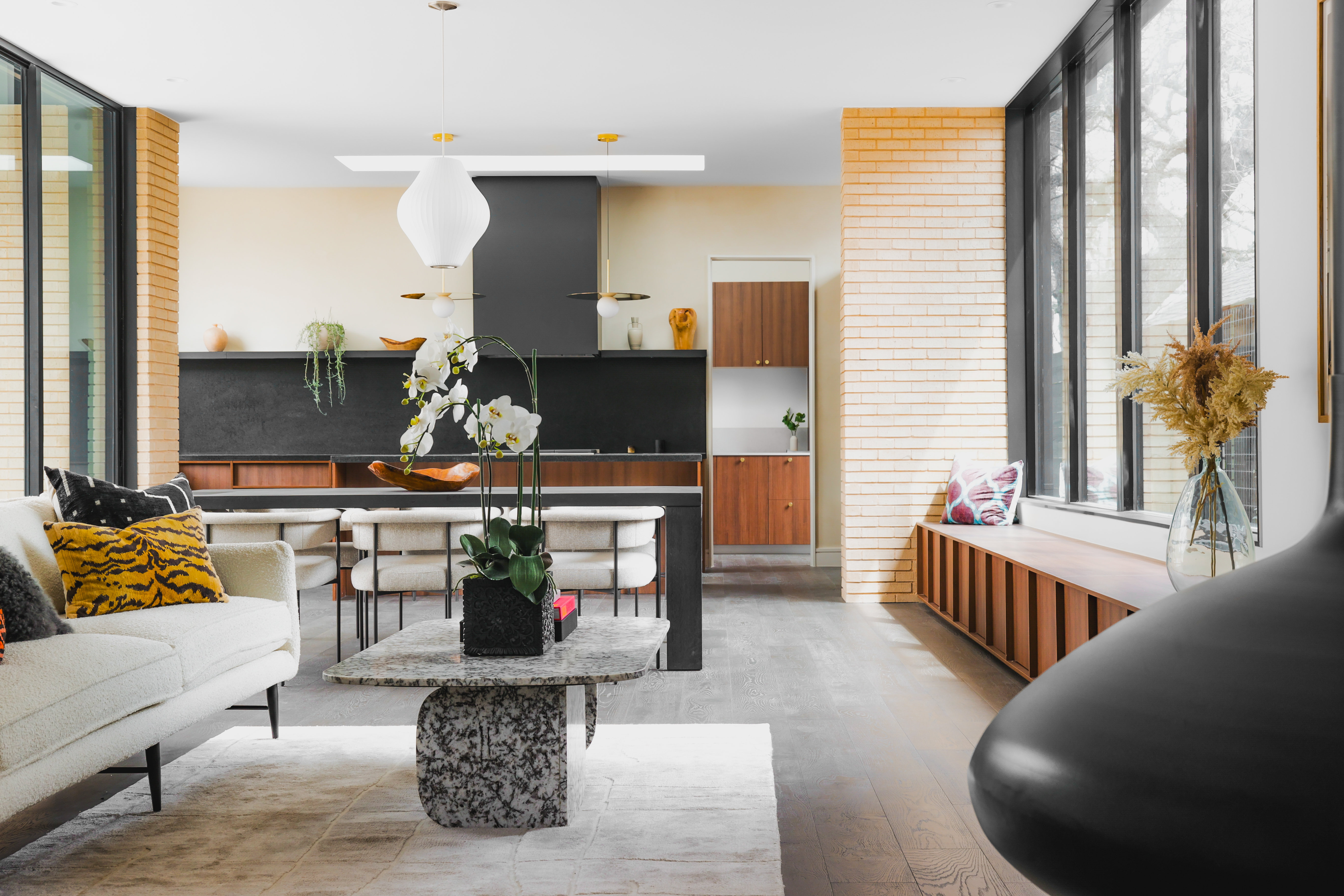 2407 West 10th Street 