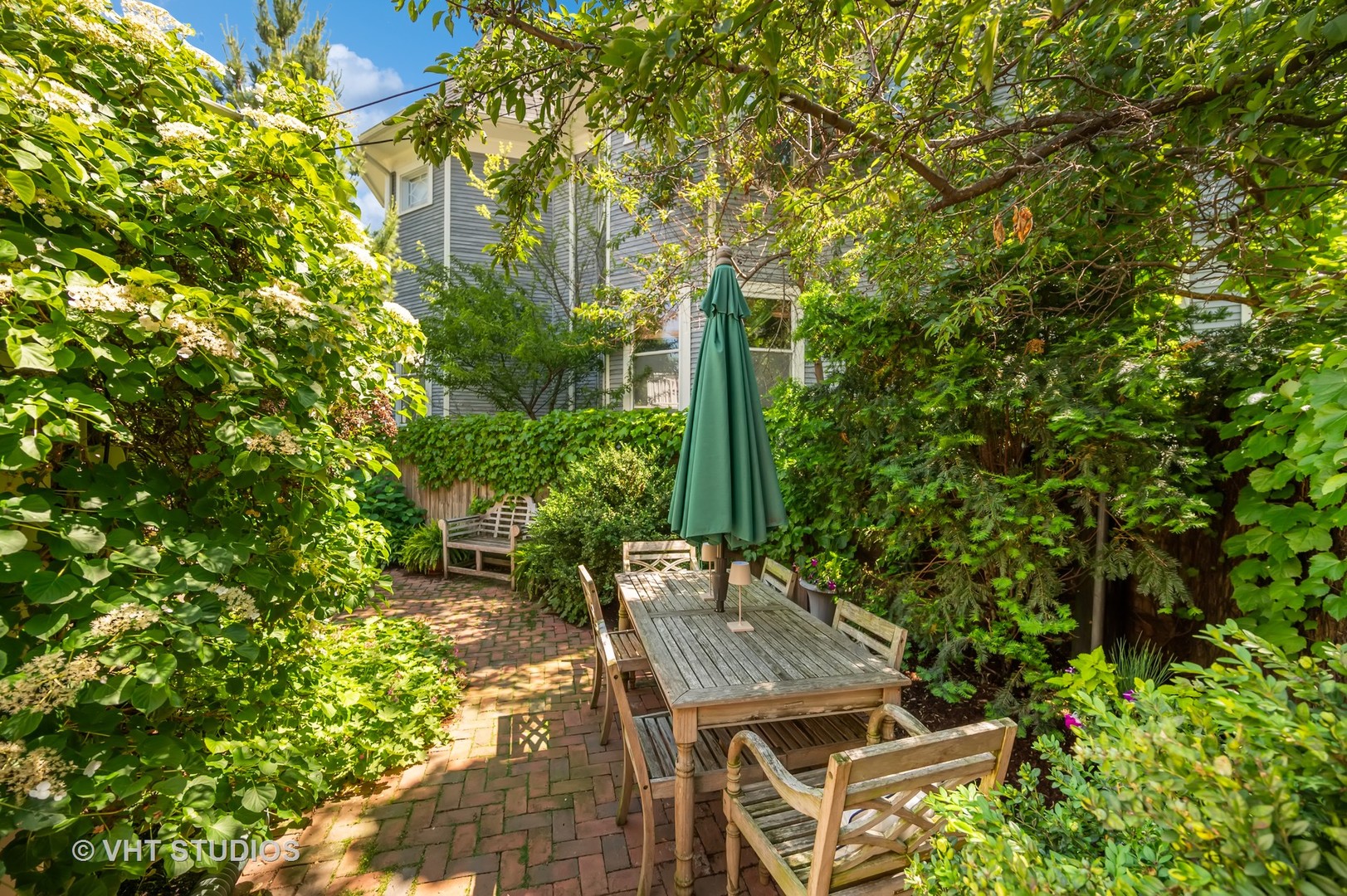 747 Forest Avenue