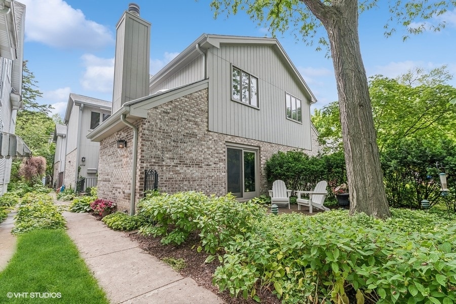 2708 Prairie Avenue