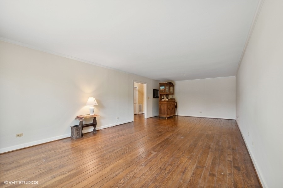 711 Oak Street Unit: 105