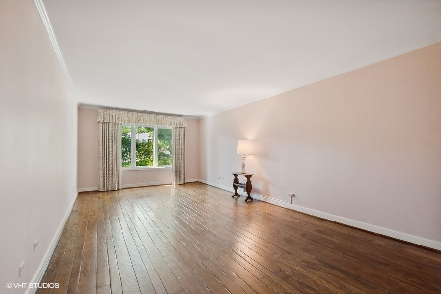 711 Oak Street Unit: 105