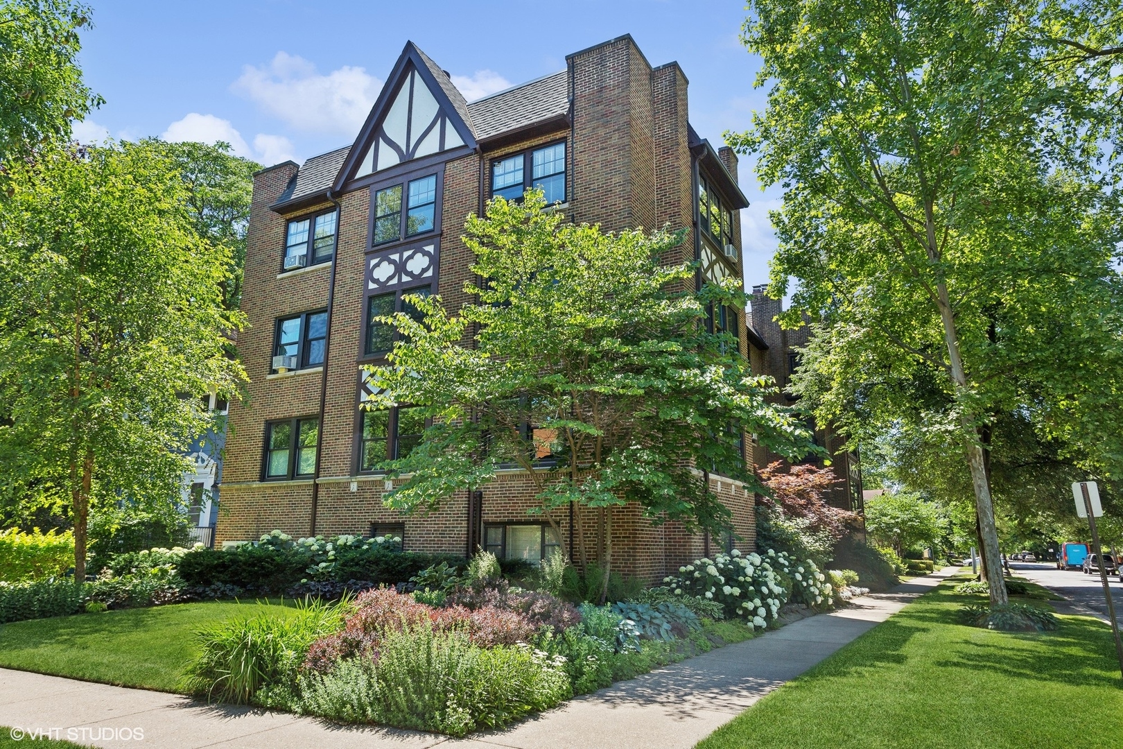 1920 Lincoln Street Unit: 1S