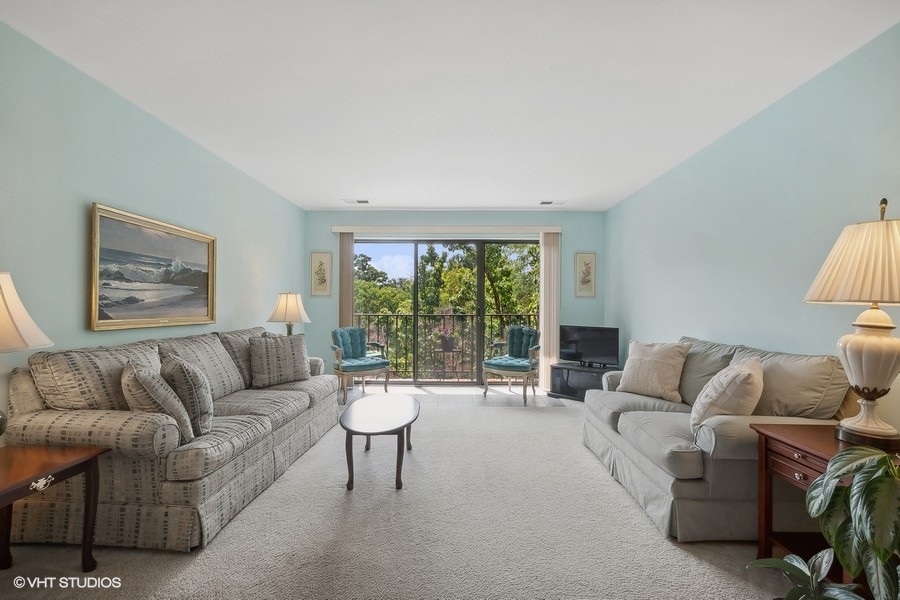 2501 Central Street Unit: 4B