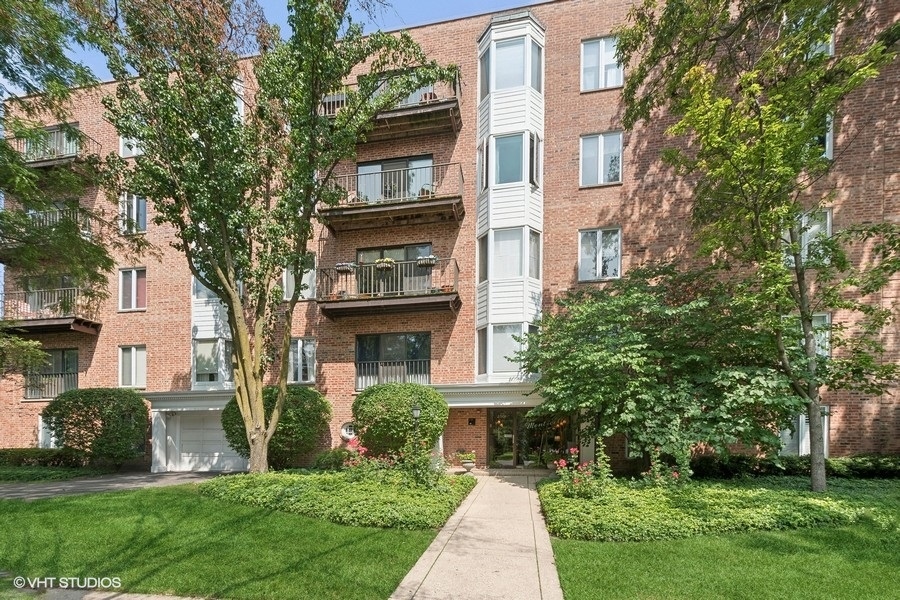 2501 Central Street Unit: 4B