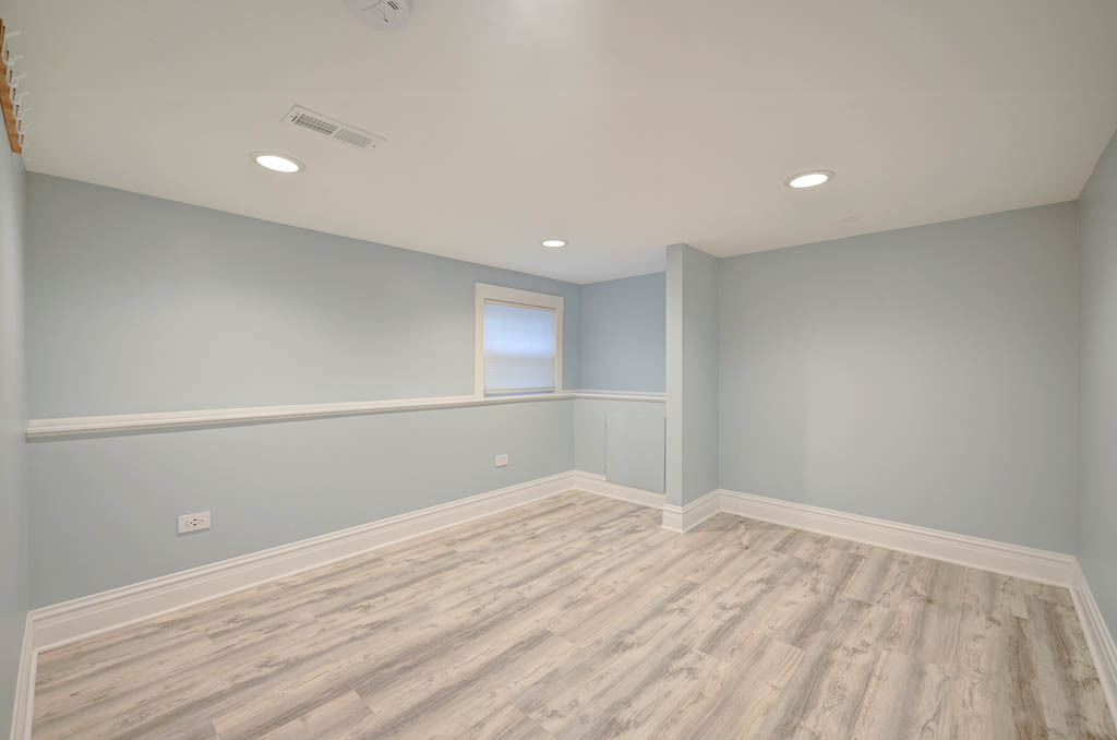 2211 Pioneer Road