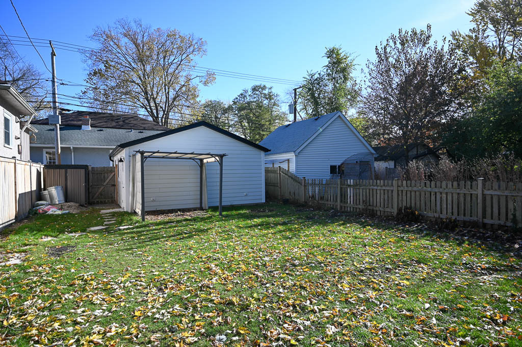 2211 Pioneer Road