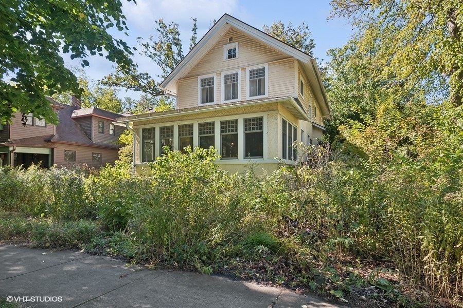 2728 Woodbine Avenue