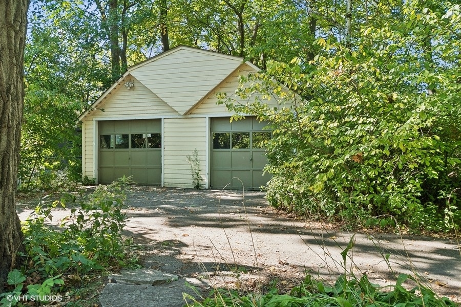 2728 Woodbine Avenue