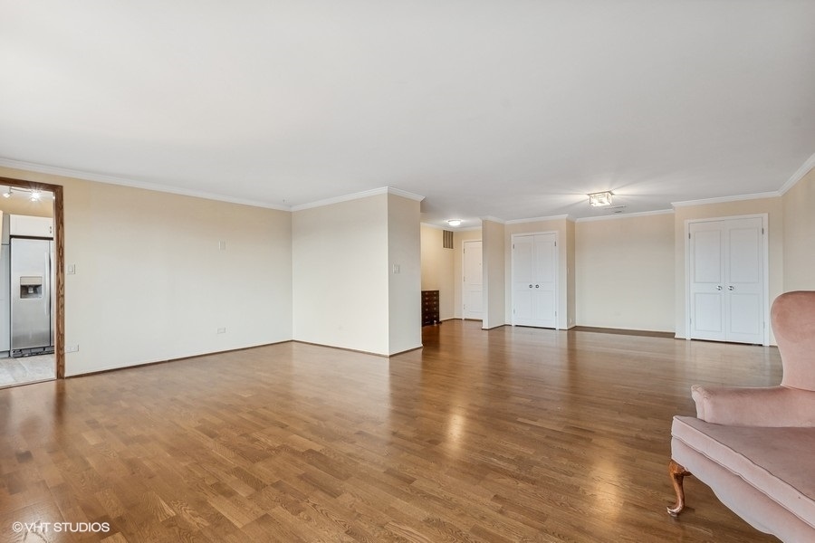 711 Oak Street Unit: 303