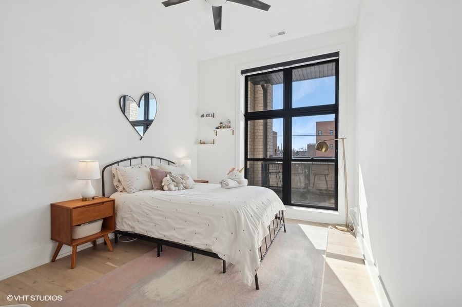 4405 N Richmond Street Unit: 202
