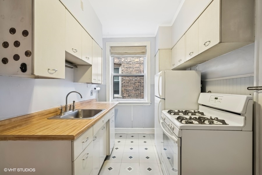 680 Hinman Avenue Unit: 2H