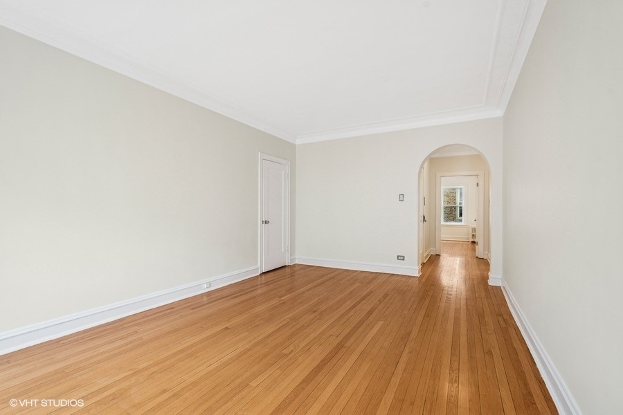 680 Hinman Avenue Unit: 2H