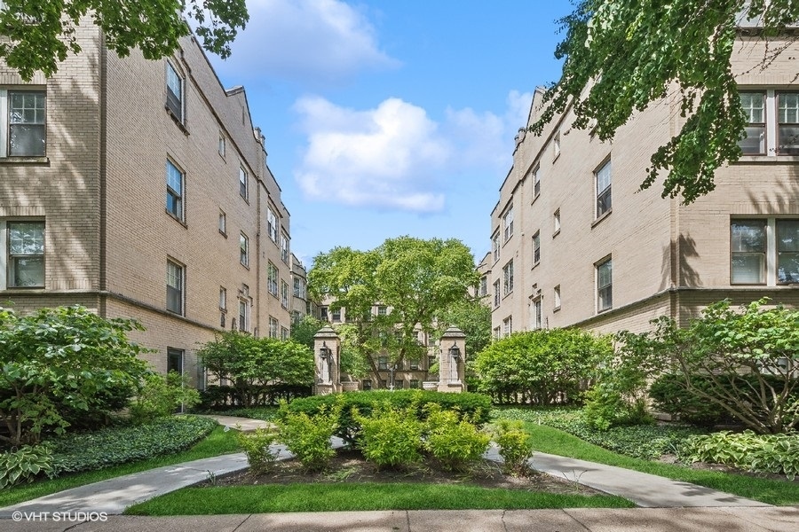 680 Hinman Avenue Unit: 2H