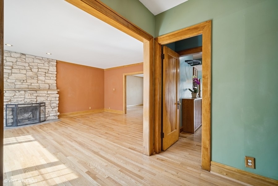 2622 Lincolnwood Drive
