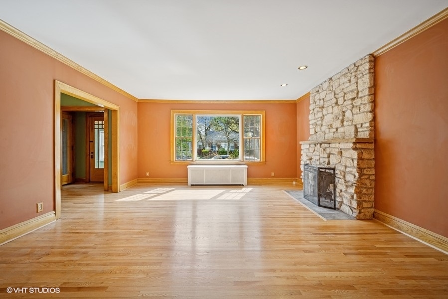 2622 Lincolnwood Drive