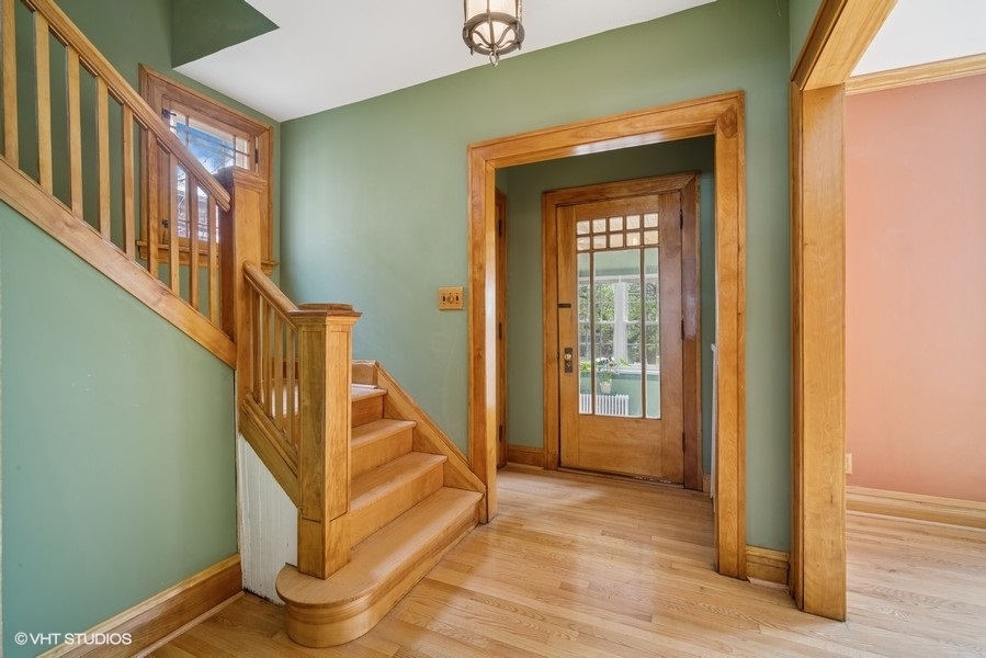 2622 Lincolnwood Drive