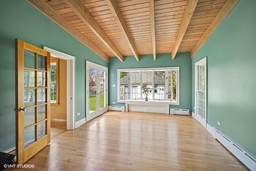 2622 Lincolnwood Drive