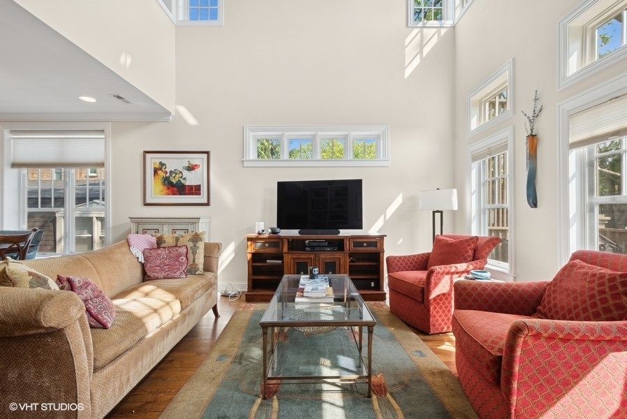 2642 Prairie Avenue Unit: 2