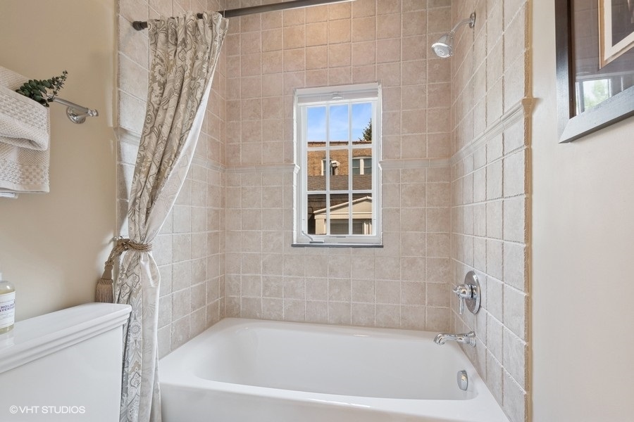 2642 Prairie Avenue Unit: 2