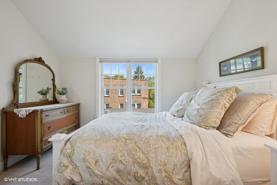 2642 Prairie Avenue Unit: 2