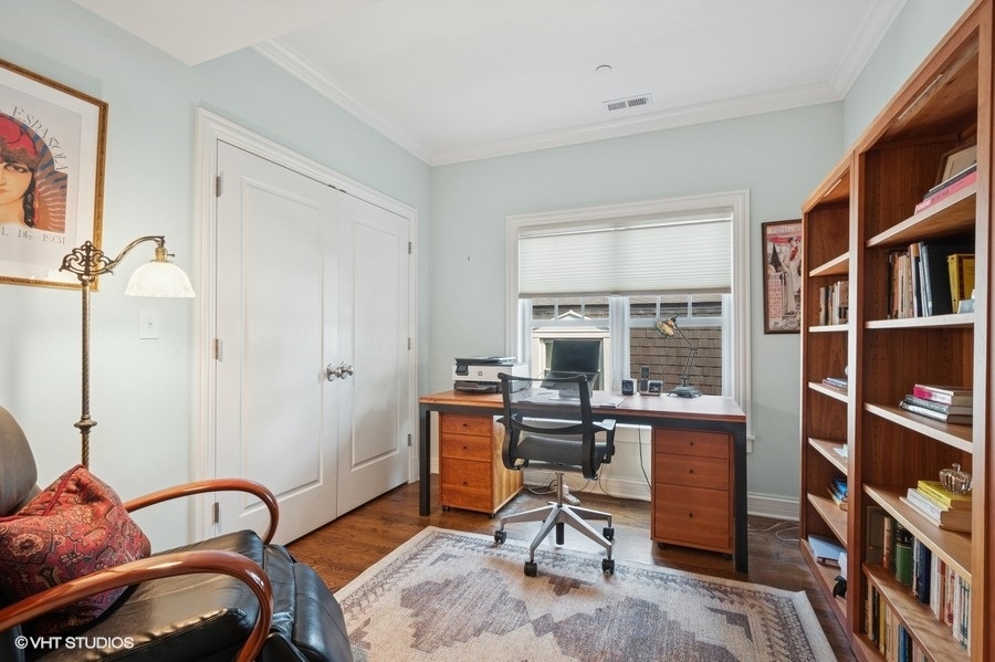 2642 Prairie Avenue Unit: 2