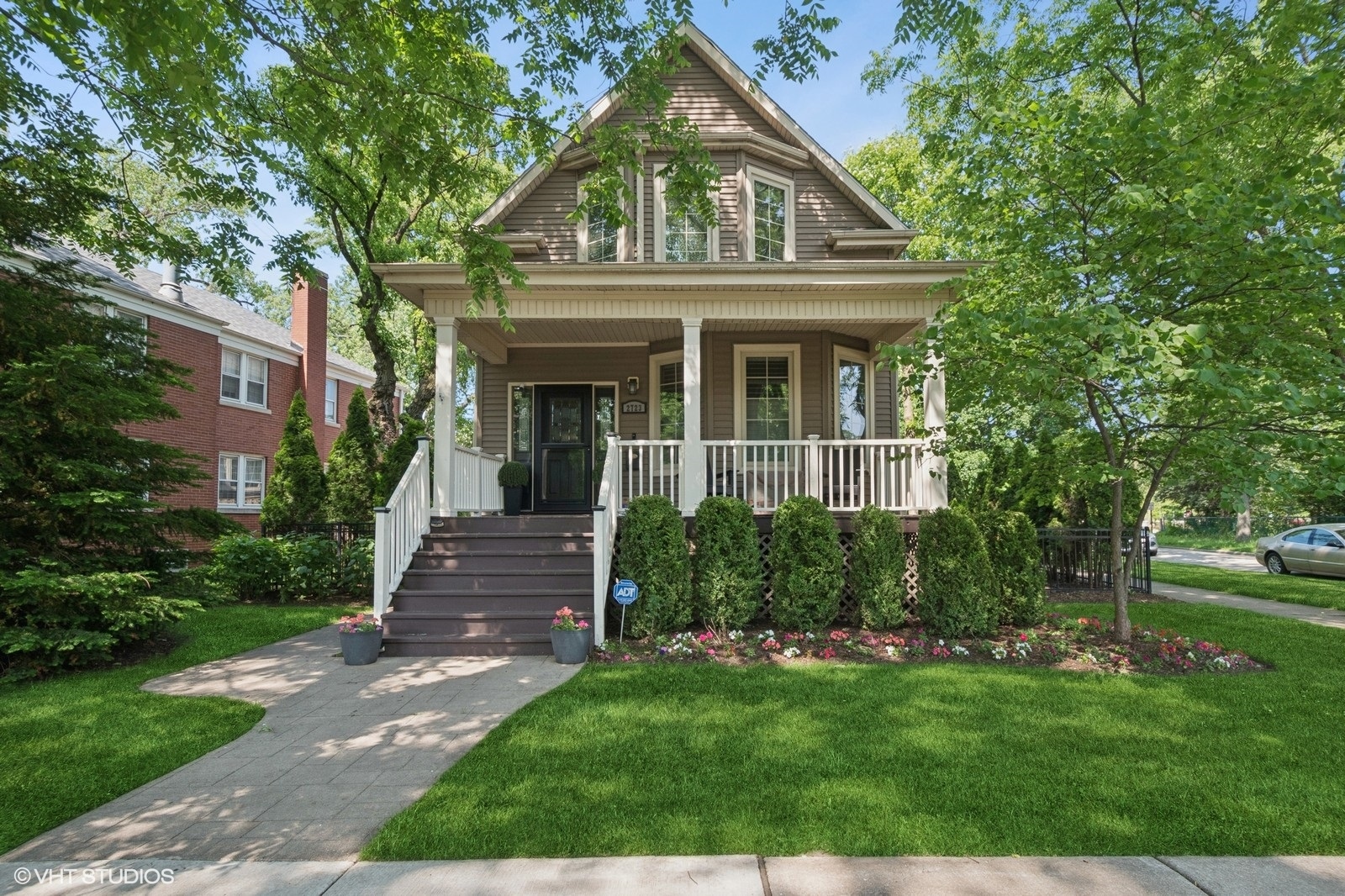 2723 Prairie Avenue