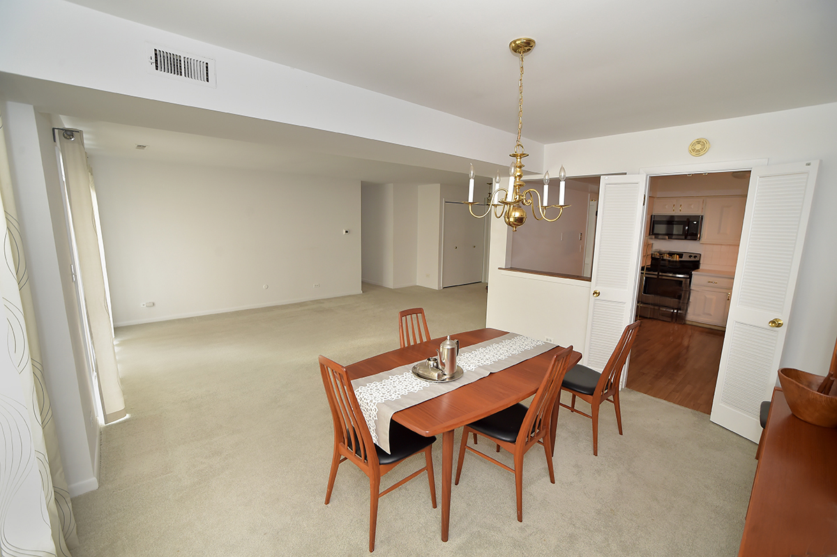 2333 Central Street Unit: 502