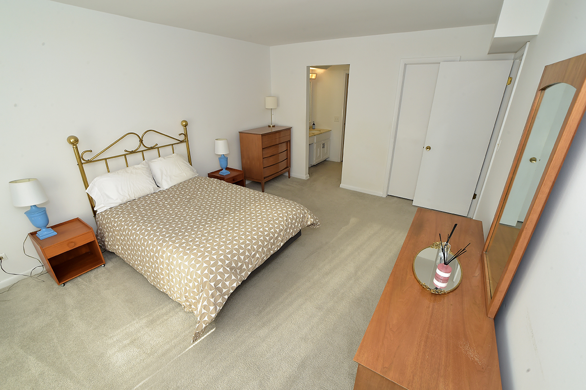 2333 Central Street Unit: 502
