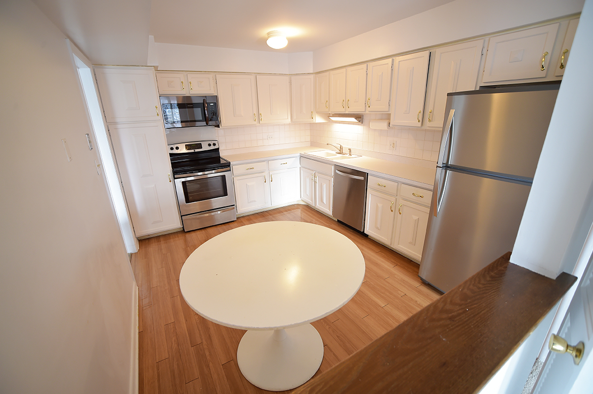2333 Central Street Unit: 502