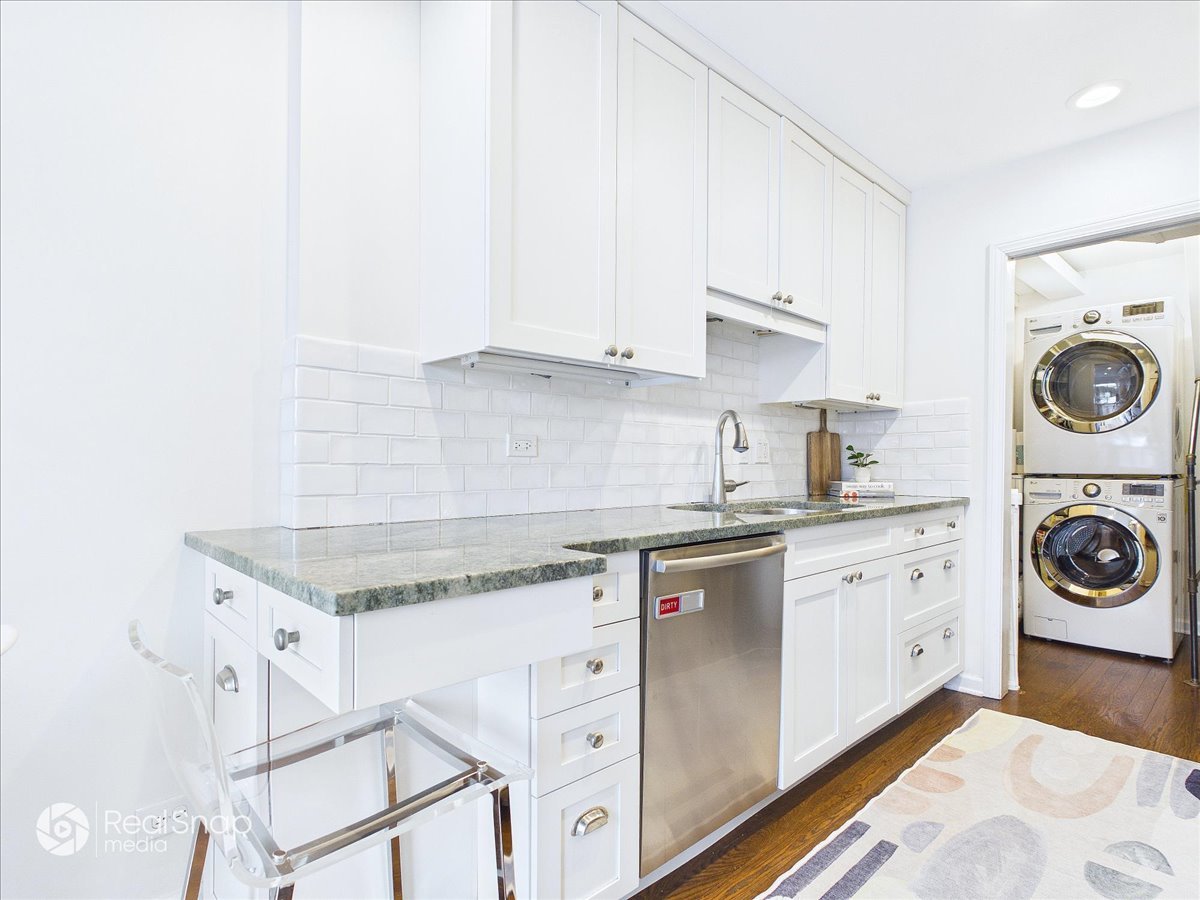 339 Greenleaf Avenue Unit: D