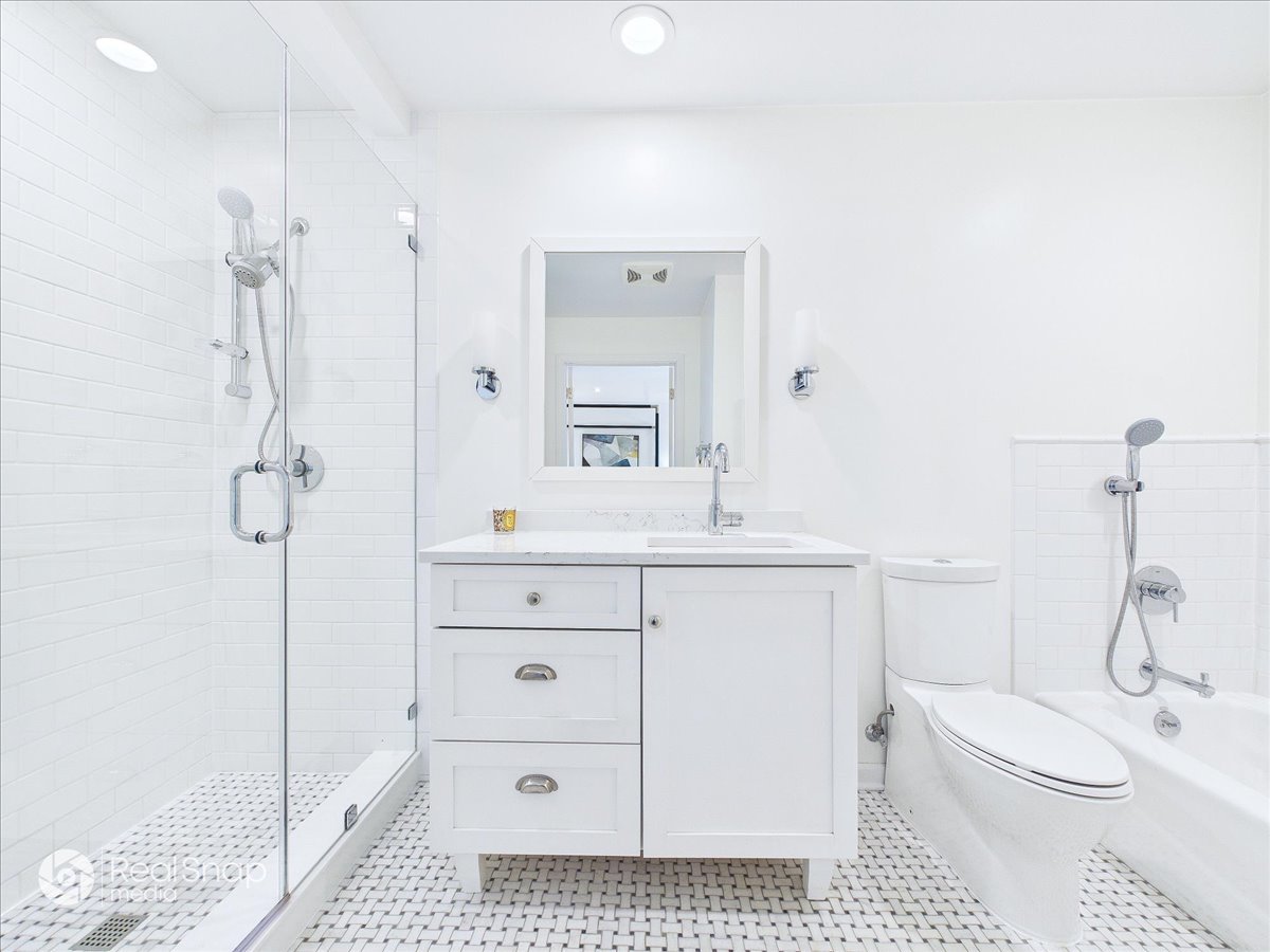 339 Greenleaf Avenue Unit: D