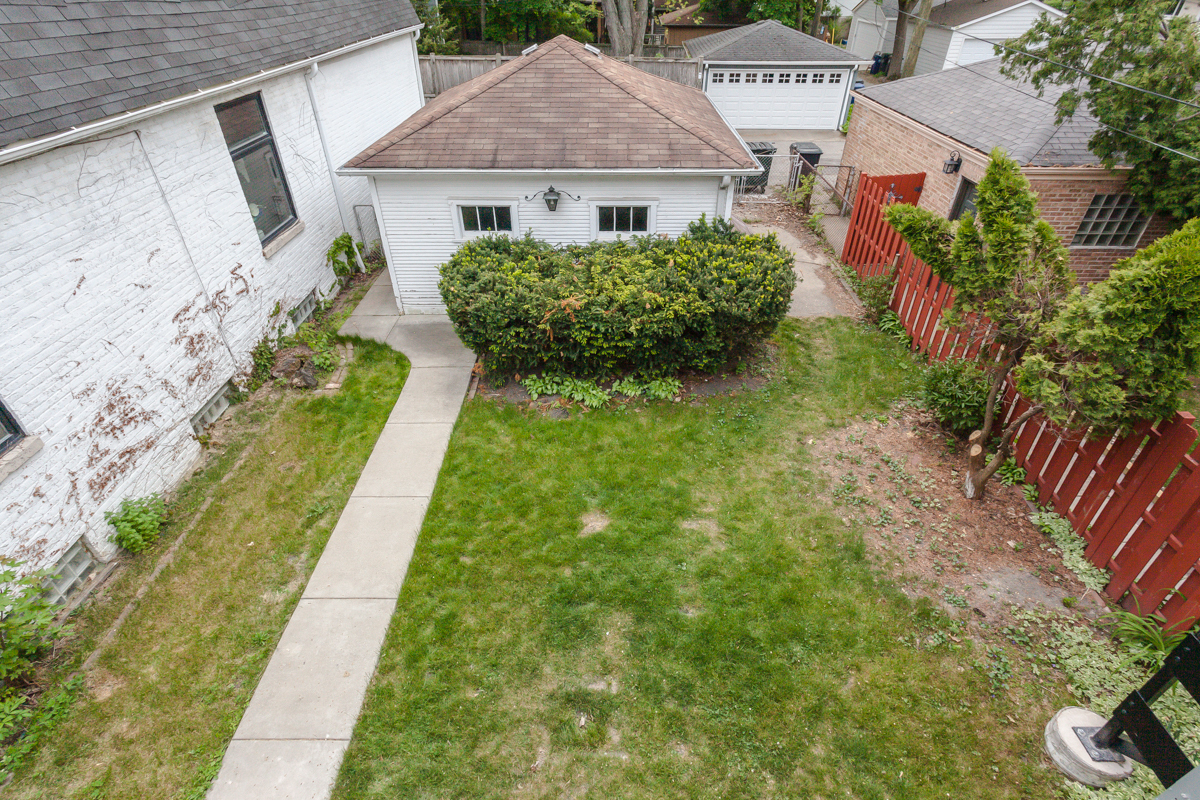 2950 Central Street