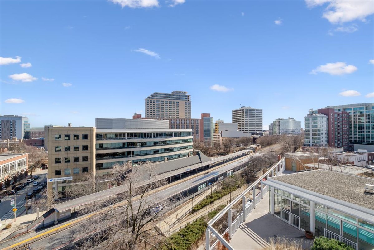 1640 Maple Avenue Unit: 808