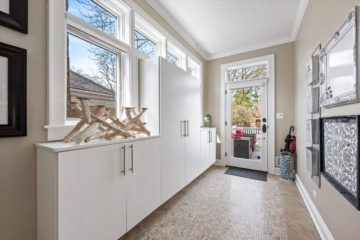 1148 Isabella Street