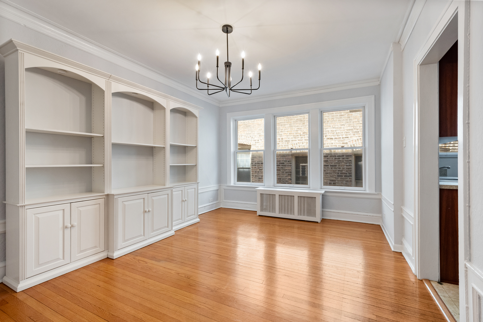 926 Judson Avenue Unit: 2W