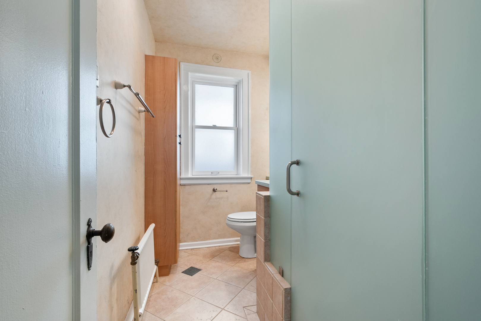 926 Judson Avenue Unit: 2W