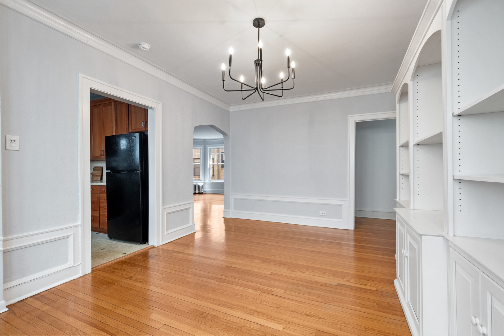 926 Judson Avenue Unit: 2W