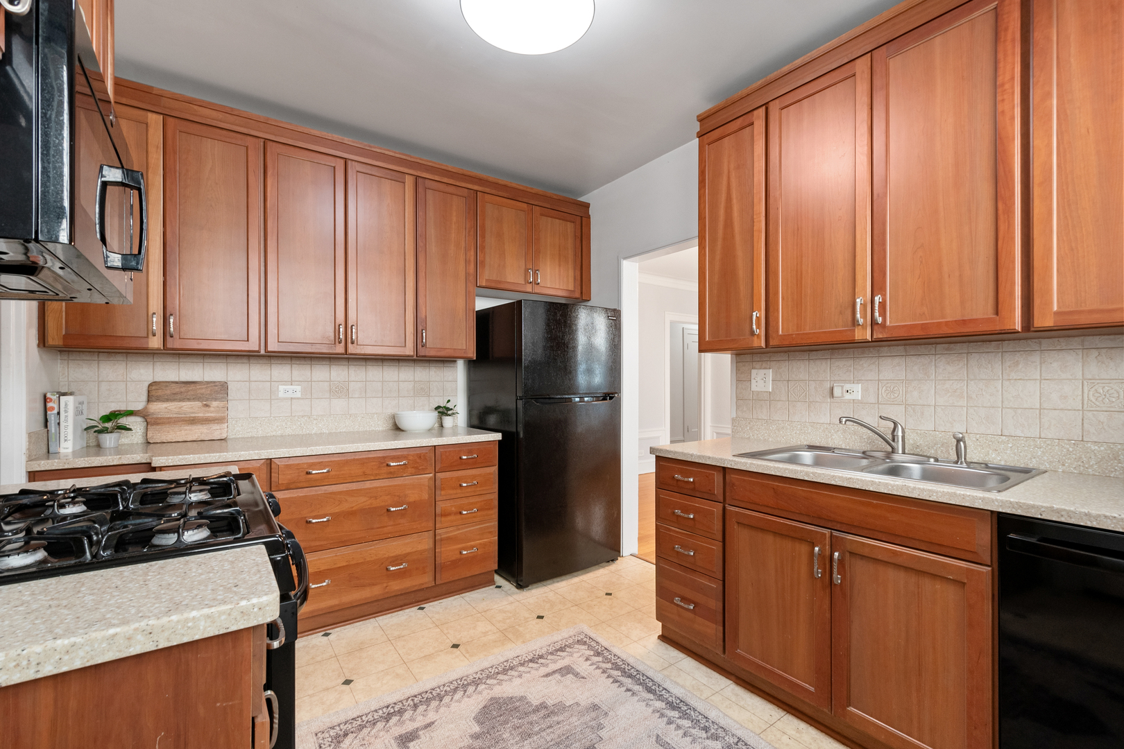 926 Judson Avenue Unit: 2W