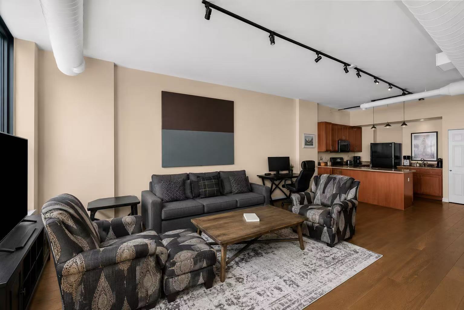 400 W Ontario Street Unit: 612