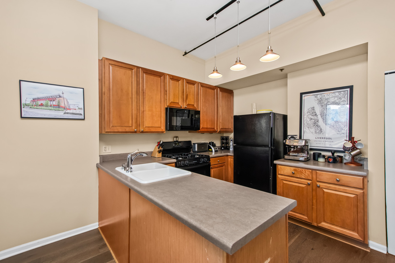 400 W Ontario Street Unit: 612