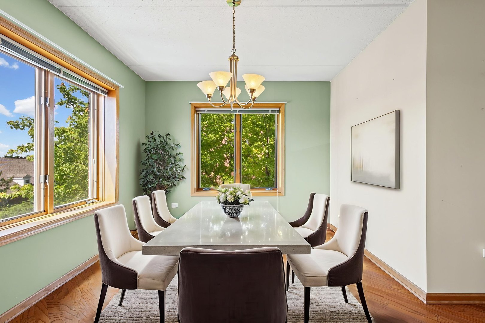 5055 Madison Street Unit: 403