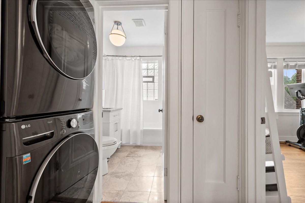 1918 Colfax Street Unit: 3