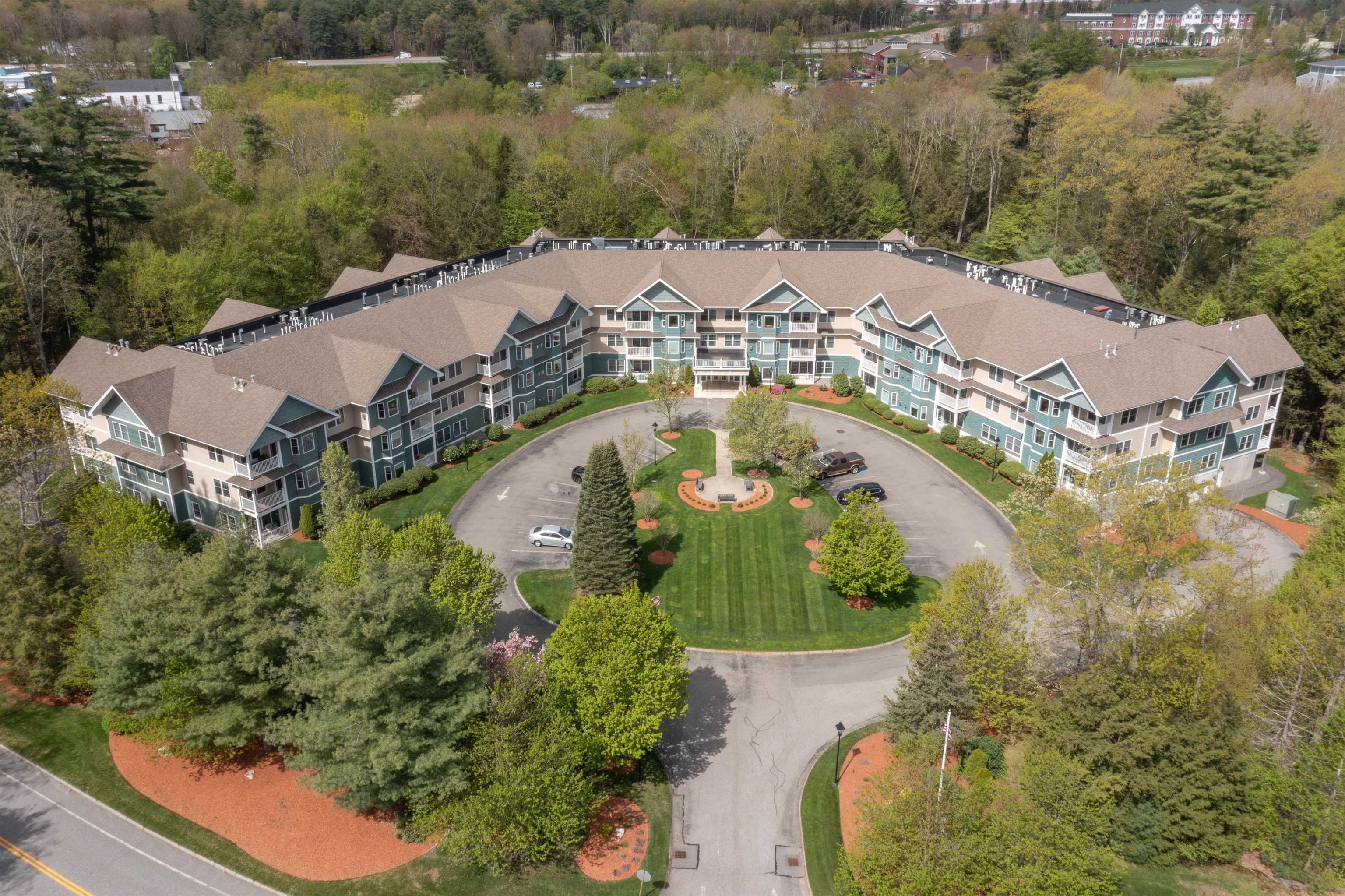 65 Hawthorne Drive Unit: 114