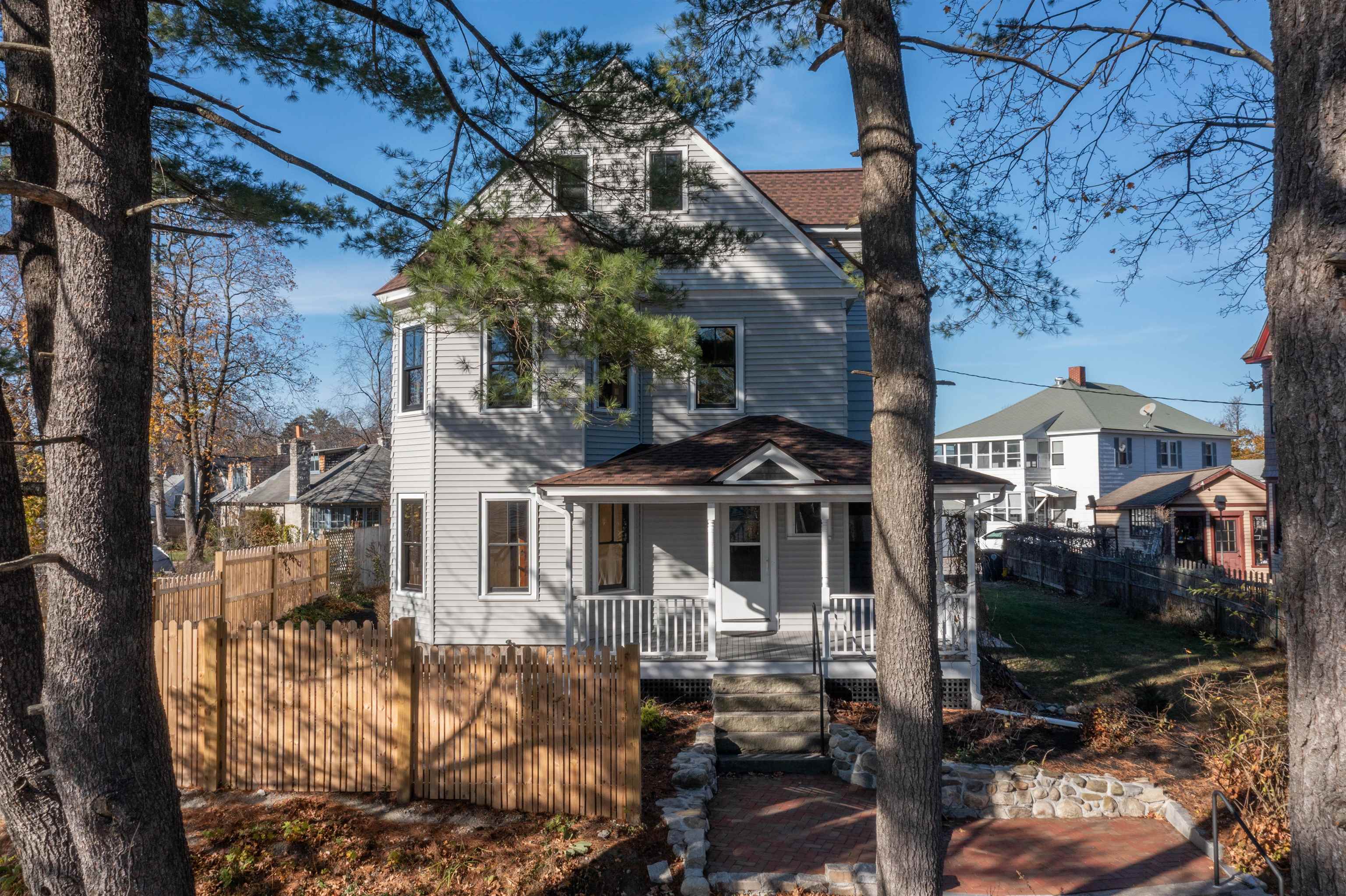 6 Highland Place