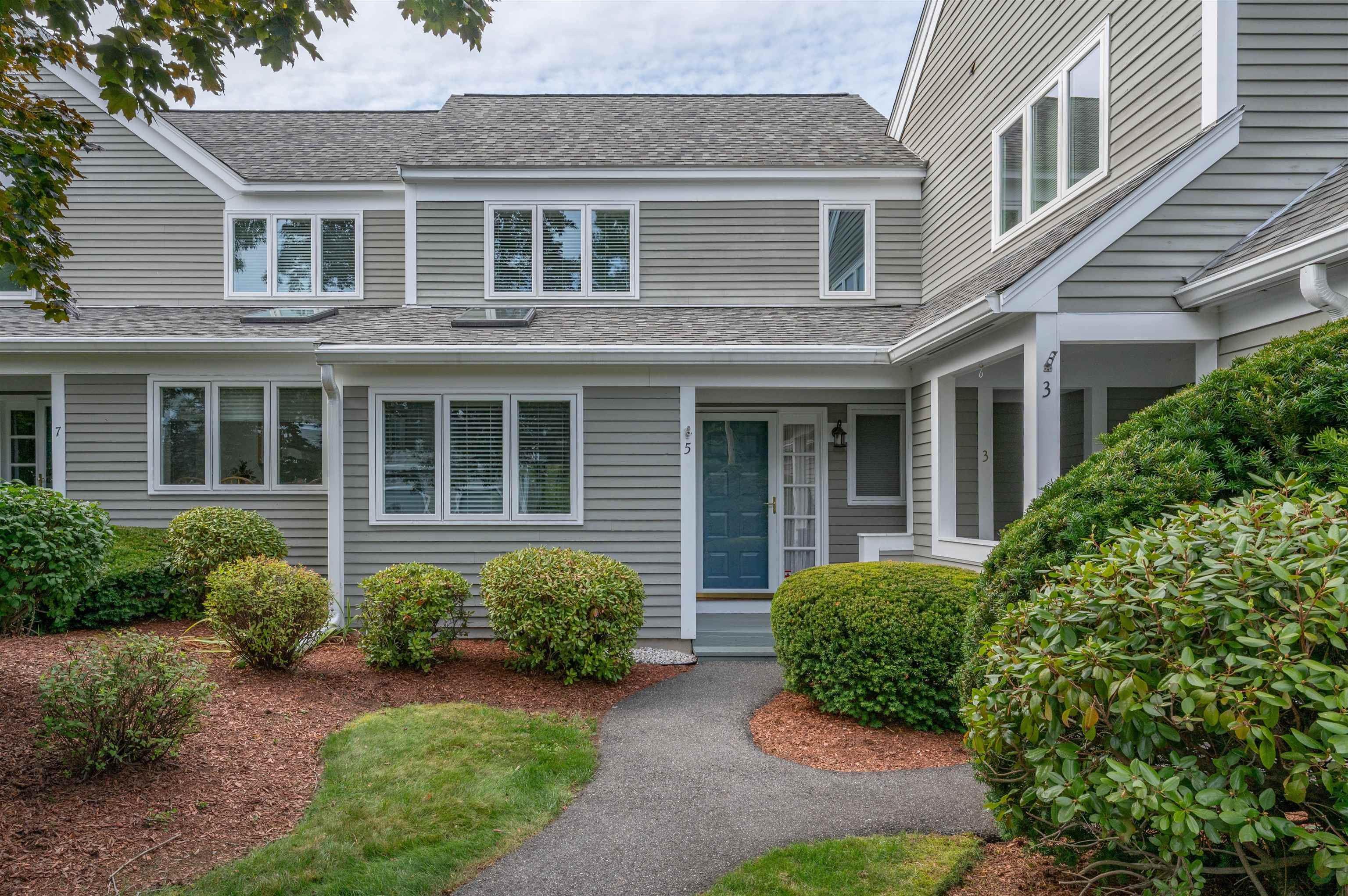 5 Iris Court